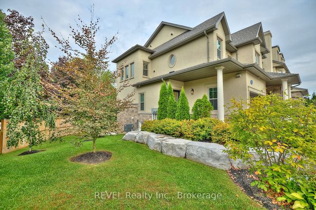 50 Aberdeen Lane S, Condo with 2 bedrooms, 3 bathrooms and 2 parking in Niagara On The Lake ON | Image 44