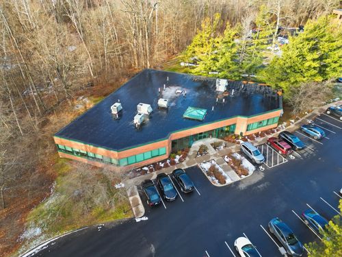 3 Northwestern Dr, Bloomfield, CT, 06002-3465 | Card Image