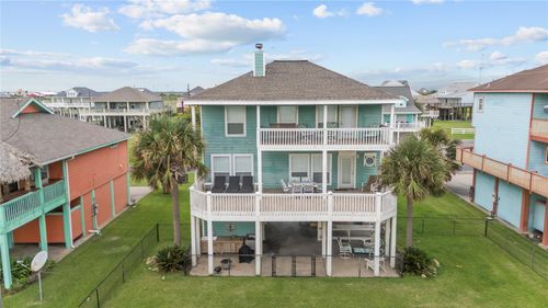 2324 Martinique, Crystal Beach, TX, 77650 | Card Image