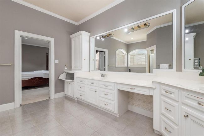 9707 Chipstead Cir, House other with 5 bedrooms, 6 bathrooms and 2 parking in Spring TX | Image 18
