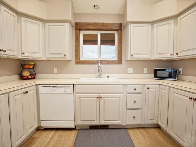 1690 Beechwood St, House other with 3 bedrooms, 3 bathrooms and null parking in Huntley MT | Image 5