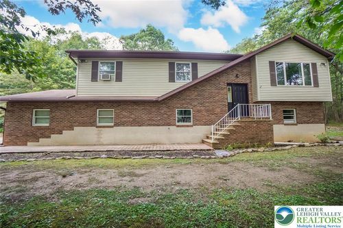 770 Mill Run Dr, Lehighton, PA, 18235-9319 | Card Image