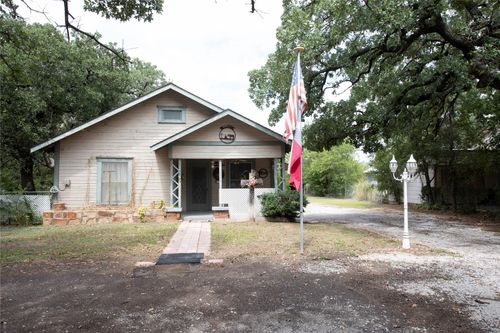 1311 Loving Hwy, Graham, TX, 76450-1806 | Card Image