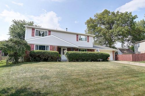 6447 Highbury Rd, Huber Heights, OH, 45424-3014 | Card Image