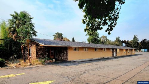 151 W Washington St, Stayton, OR, 97383 | Card Image