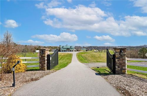 710 Wyo Rd, Mocksville, NC, 27028-6306 | Card Image