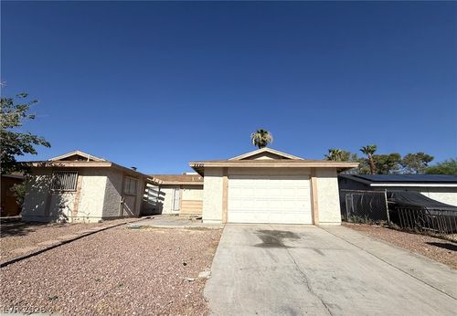 2220 La Sombra St, Las Vegas, NV, 89108-3817 | Card Image