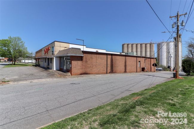 Side view | Image 35
