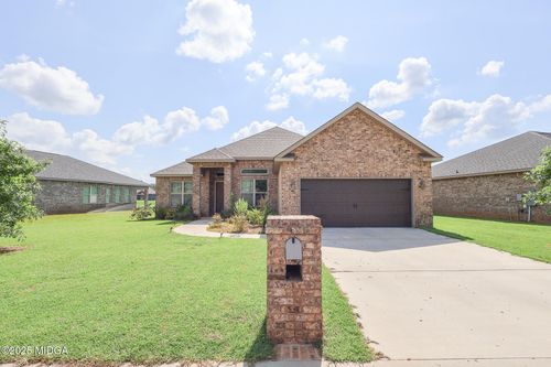 110 Gwendolyn Ave, Perry, GA, 31069-1119 | Card Image