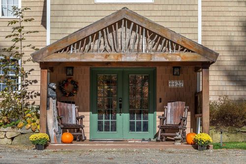 4427 W Hill Rd S, Jamaica, VT, 05343-8817 | Card Image
