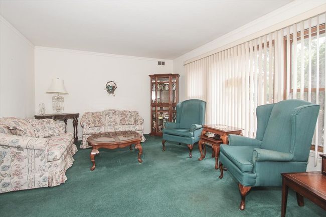 69 Grange Rd, House other with 4 bedrooms, 2 bathrooms and 2 parking in Elk Grove Village IL | Image 7