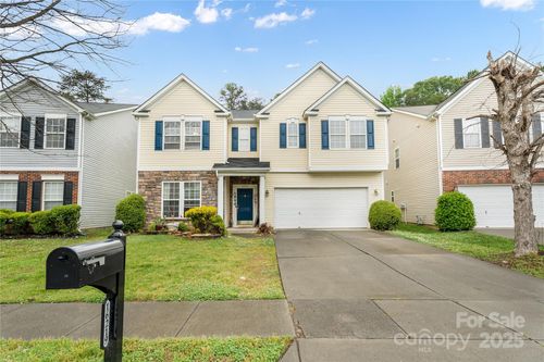 16219 Long Talon Way, Charlotte, NC, 28278-8703 | Card Image