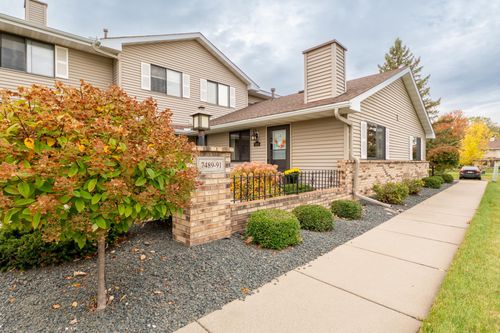 7489 Vinewood Ln N, Maple Grove, MN, 55311-2812 | Card Image