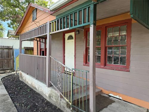 7952 Cinderella St, Houston, TX, 77028-5318 | Card Image