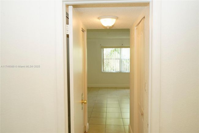 APT-301 - 4215 N University Dr, Condo with 2 bedrooms, 2 bathrooms and null parking in Sunrise FL | Image 17