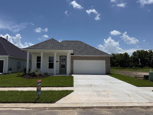 9050 Parkway Dr, Baton Rouge, LA, 70810-7015 | Card Image