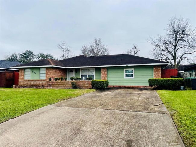 4 Bedrooms 2 Full Baths | Image 10