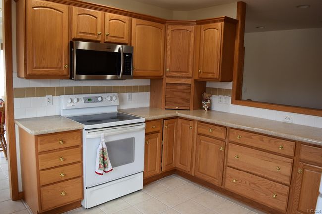 Kitchen | Image 10