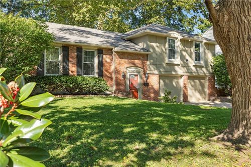 9024 Wedd St, Overland Park, KS, 66212-4777 | Card Image