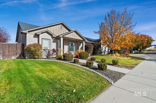 1660 W Tumble Creek Dr, Meridian, ID, 83646-8255 | Card Image