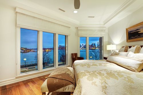 3 Henley Pl, Weehawken, NJ, 07086-6652 | Card Image