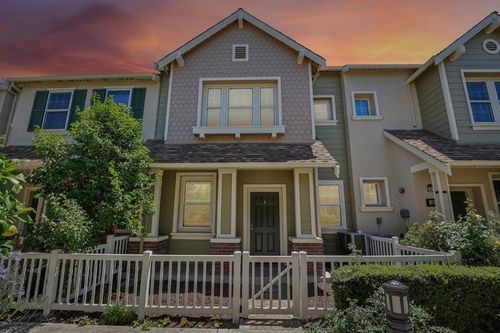 439 Niles Cmn, Fremont, CA, 94536-2686 | Card Image