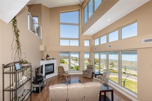 401-1392 Island Hwy S, Campbell River, BC, V9W1B7 | Card Image