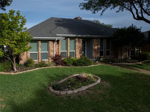 12706 Whispering Hills Dr, Dallas, TX, 75243-2624 | Card Image