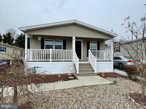 8 Baltimore Ave, Stafford Township, NJ, 08050-6052 | Card Image