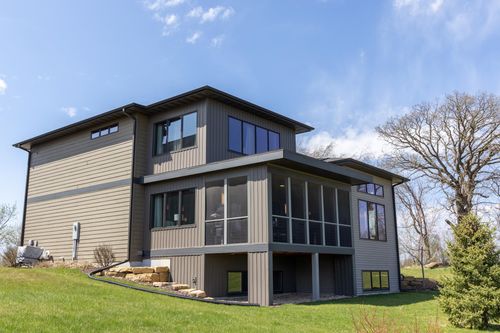 808 Winery Way, Cambridge, WI, 53523 | Card Image