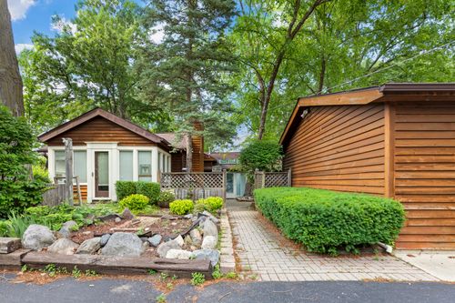 21368 W Pepper Dr, Lake Zurich, IL, 60047-8073 | Card Image