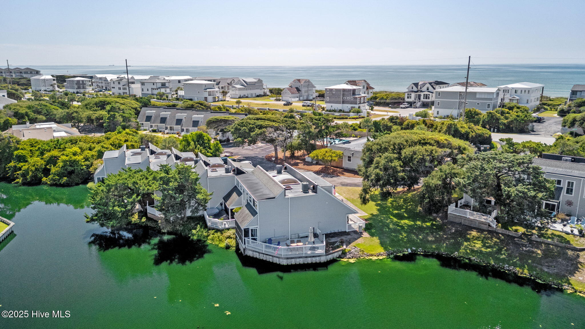 Residential in Pine Knoll Shores