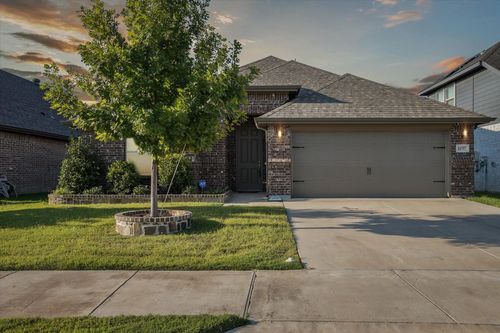 11757 Elko Ln, Fort Worth, TX, 76108-4802 | Card Image