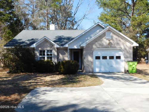 213 Esquire Ct, New Bern, NC, 28562-8889 | Card Image