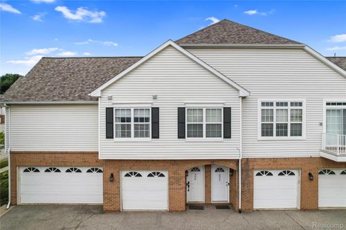 606 Olde English Cir, Howell, MI, 48855-7735 | Card Image