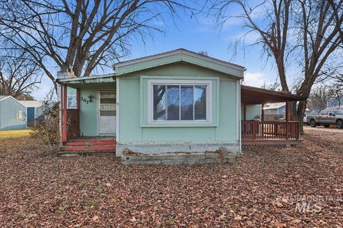 307 W Canal St, New Plymouth, ID, 83655-3055 | Card Image