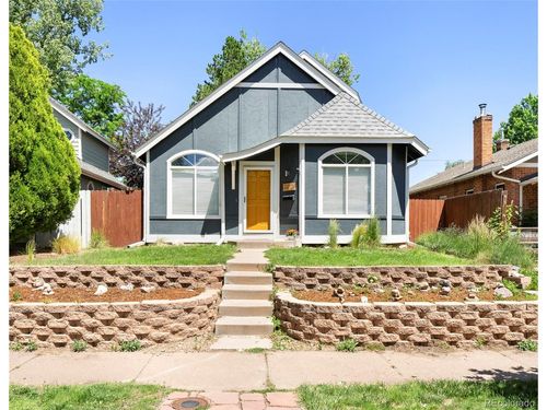 2252 S Ogden St, Denver, CO, 80210-4525 | Card Image