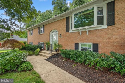4108 Mount Olney Ln, OLNEY, MD, 20832-1004 | Card Image