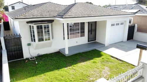 1402 E O St, Wilmington, CA, 90744-2137 | Card Image