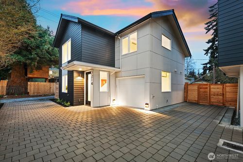 3214 47th Ave Sw, Seattle, WA, 98116-3317 | Card Image