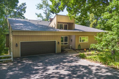 605 Sherwood Gln, Princeton, IL, 61356-2851 | Card Image