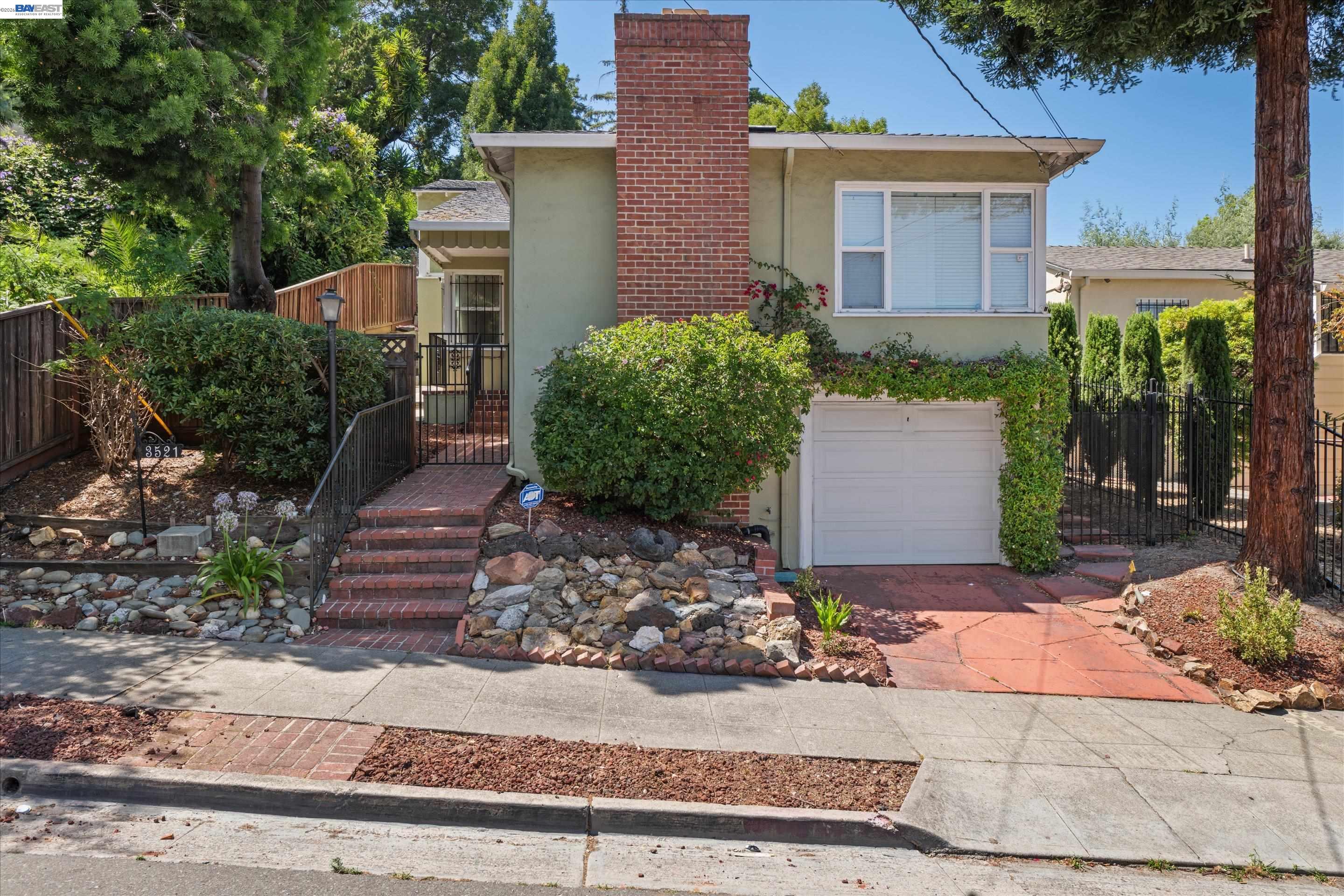 Residential in Oakland