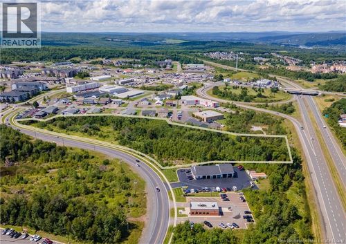 155 Bishop Dr, Fredericton, NB, E3C1B1 | Card Image