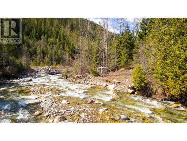 DL 10612 Highway 3, Home with 0 bedrooms, 0 bathrooms and null parking in Salmo BC | Image 18