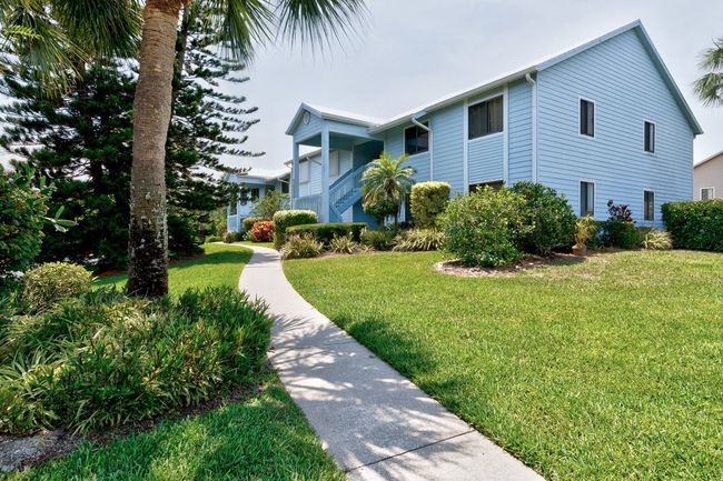 APT-1 - 9628 Riverside Dr, House attached with 2 bedrooms, 2 bathrooms and null parking in Sebastian FL | Image 4