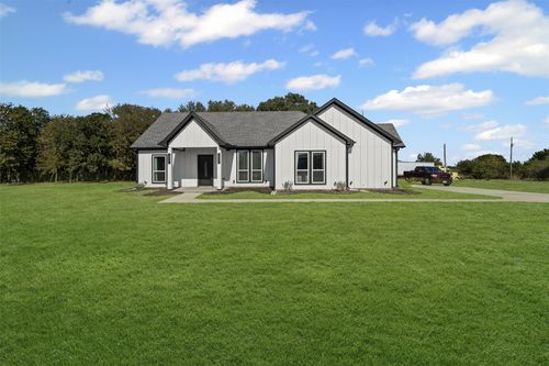 6106 Moose Dr, Granbury, TX, 76048-7543 | Card Image