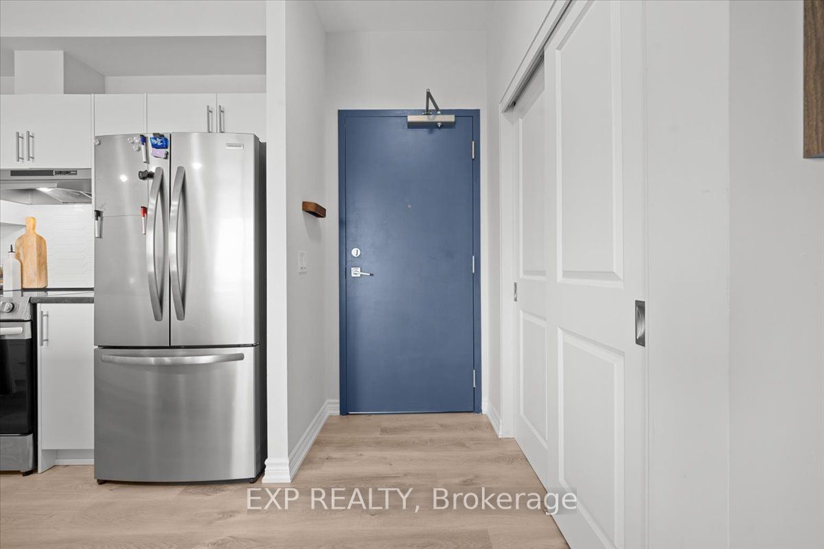 Residential Lease in Manor Park - Cardinal Glen and Area 4