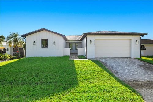12230 Matlacha Blvd, MATLACHA ISLES, FL, 33991-1682 | Card Image