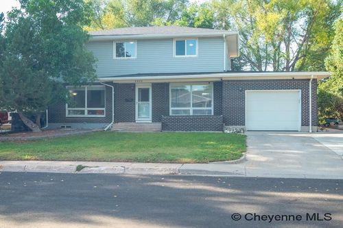 3933 E 8th St, Cheyenne, WY, 82001-6639 | Card Image