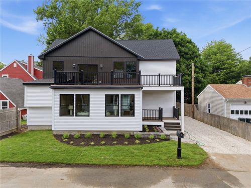 42 Orchard Ave, Barrington, RI, 02806-4626 | Card Image